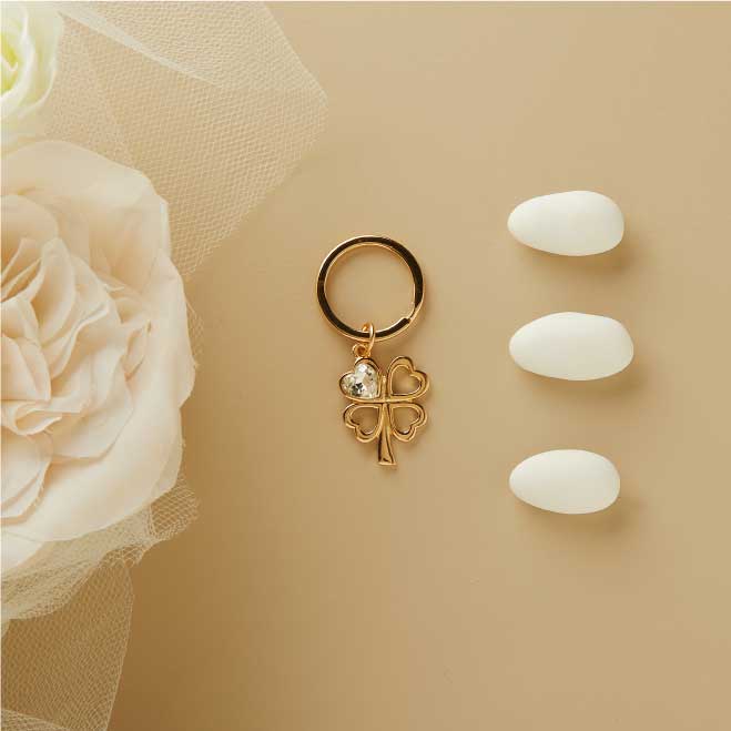 26734 - portachiavi piccolo quadrifoglio oro