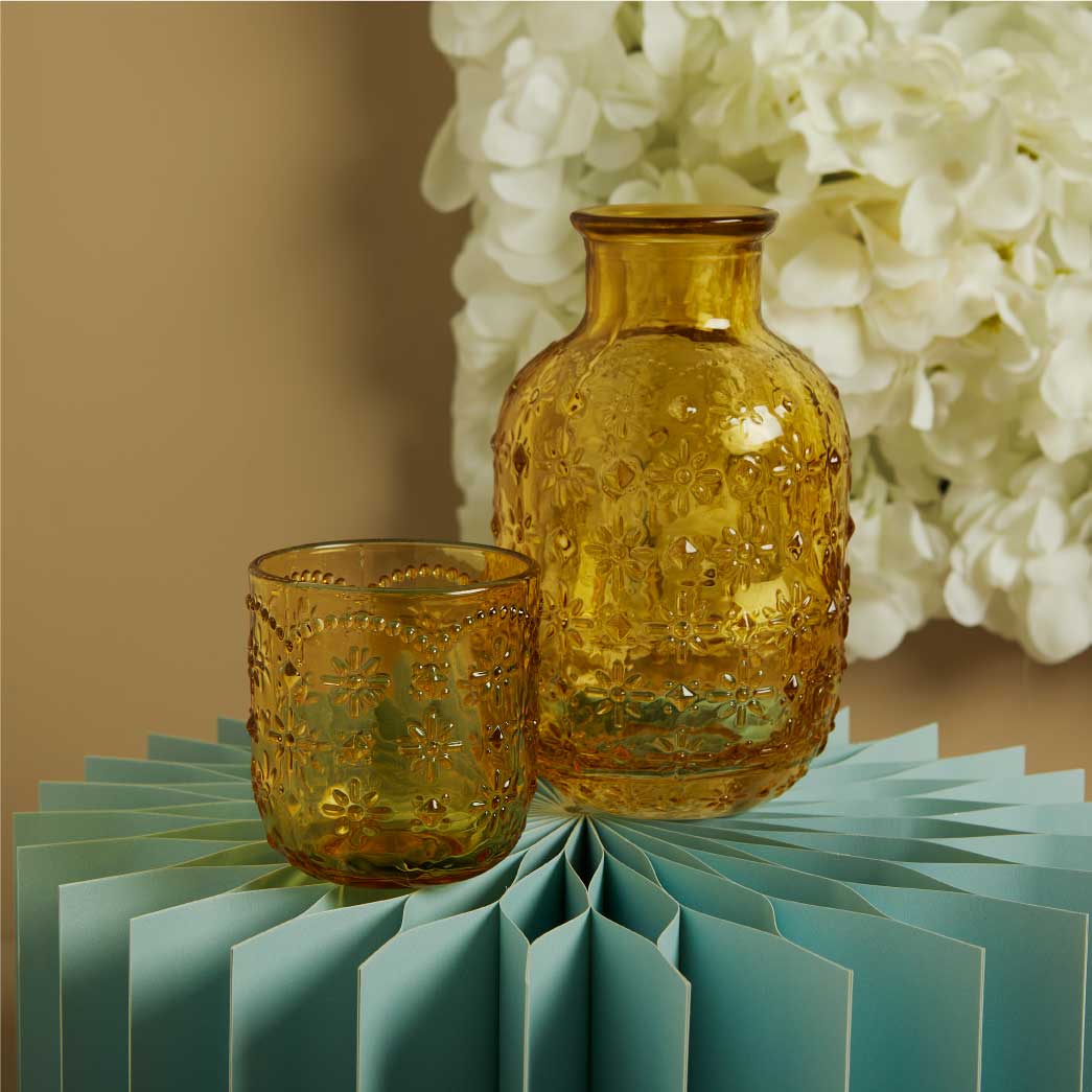 26253 - caraffa con bicchiere in vetro giallo caraffa 5,1x5x15 bicchiere 7x3,8x7,4