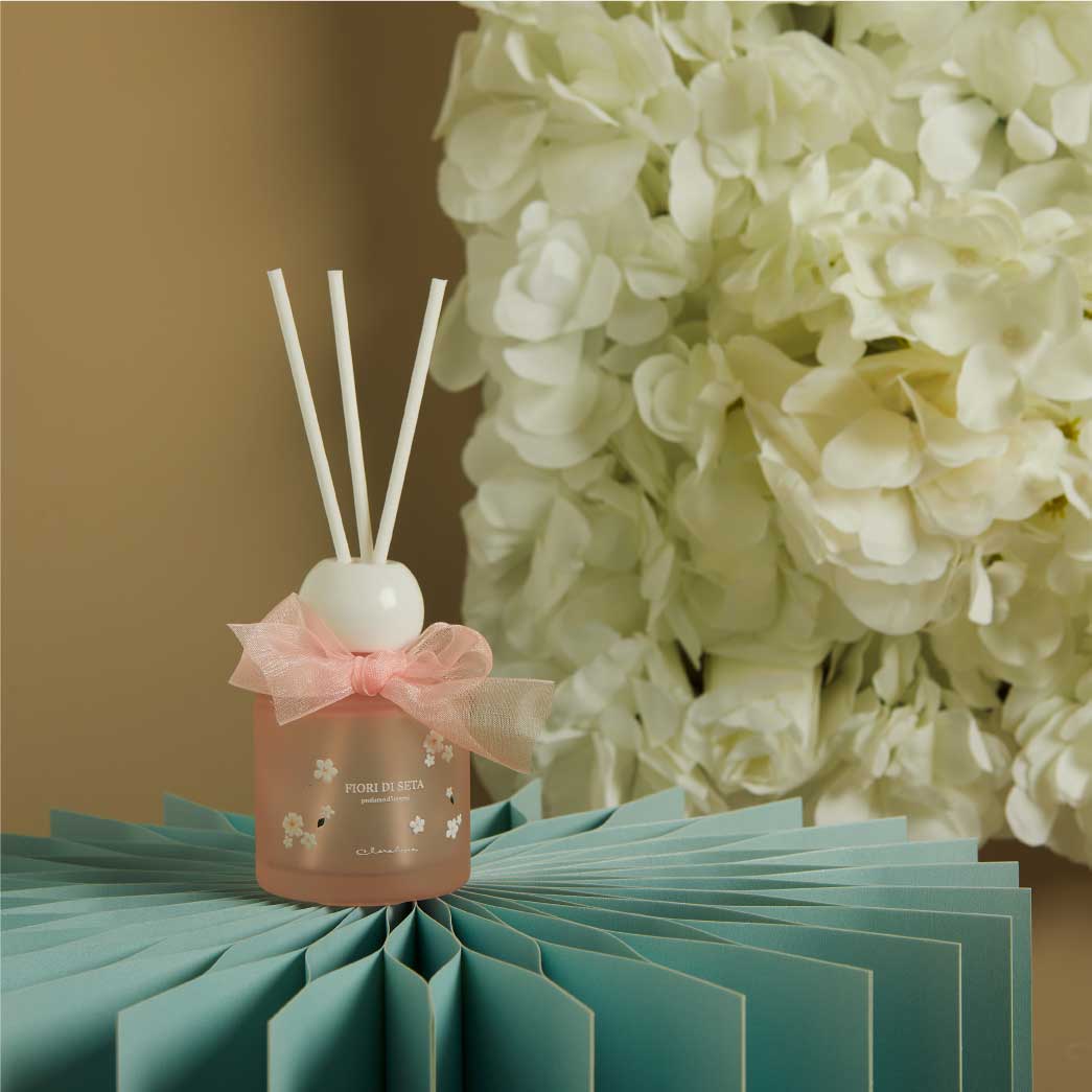 26241 - diffusore rosa decoro fiori 50ml 5x7,5