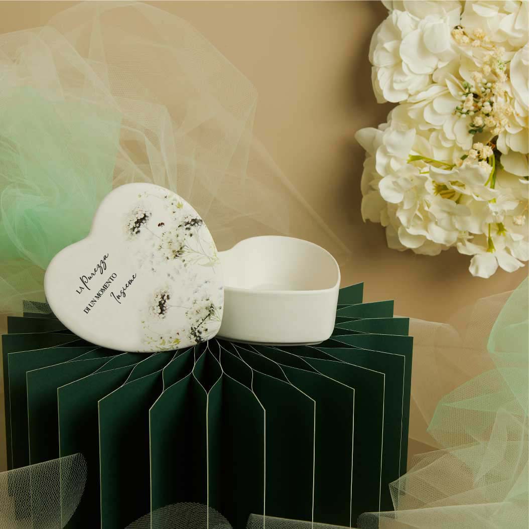 26038 - SCATOLA CUORE DECORO FLOREALE VERDE 12X12X4,5